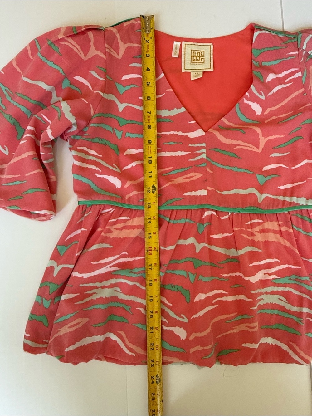 Emily McCarthy Blouse XS Pink Abstract Print Boho Peplum Top - Picture 6 of 6